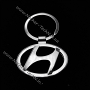 Авто брелок Хюндай (Hyundai) на ключі у вигляді логотипу, на подарунок автолюбителю.